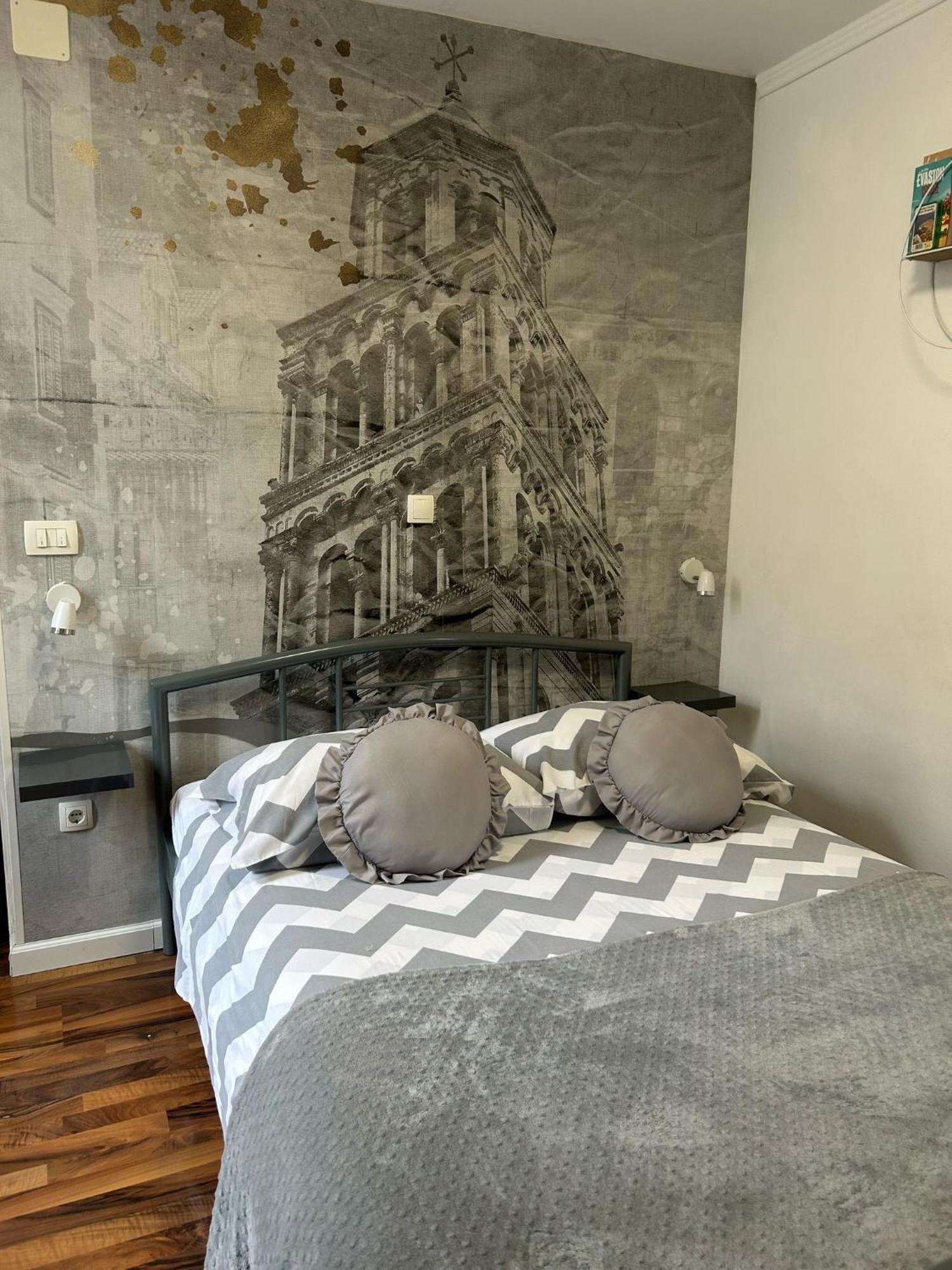 Rooms & Apartment Lasta สปลิท ภายนอก รูปภาพ